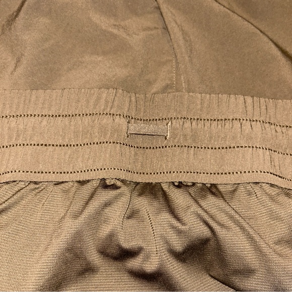 Athleta Women's Brown Athletic Shorts The style is weekender - Picture 6 of 8